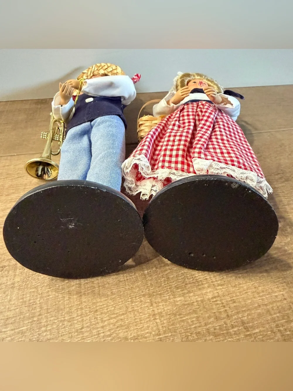 MCM Girl W/Basket Flowers and Boy with Trumpet 9” Gingham Straw Hat‎ Collectible